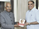 Viva Goa editor presents Parrikar book to Kovind